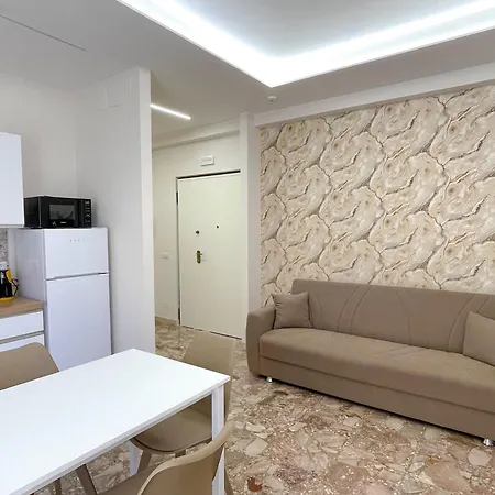 Sis House Apartmán Anzio