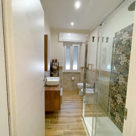 Apartment Sis House *